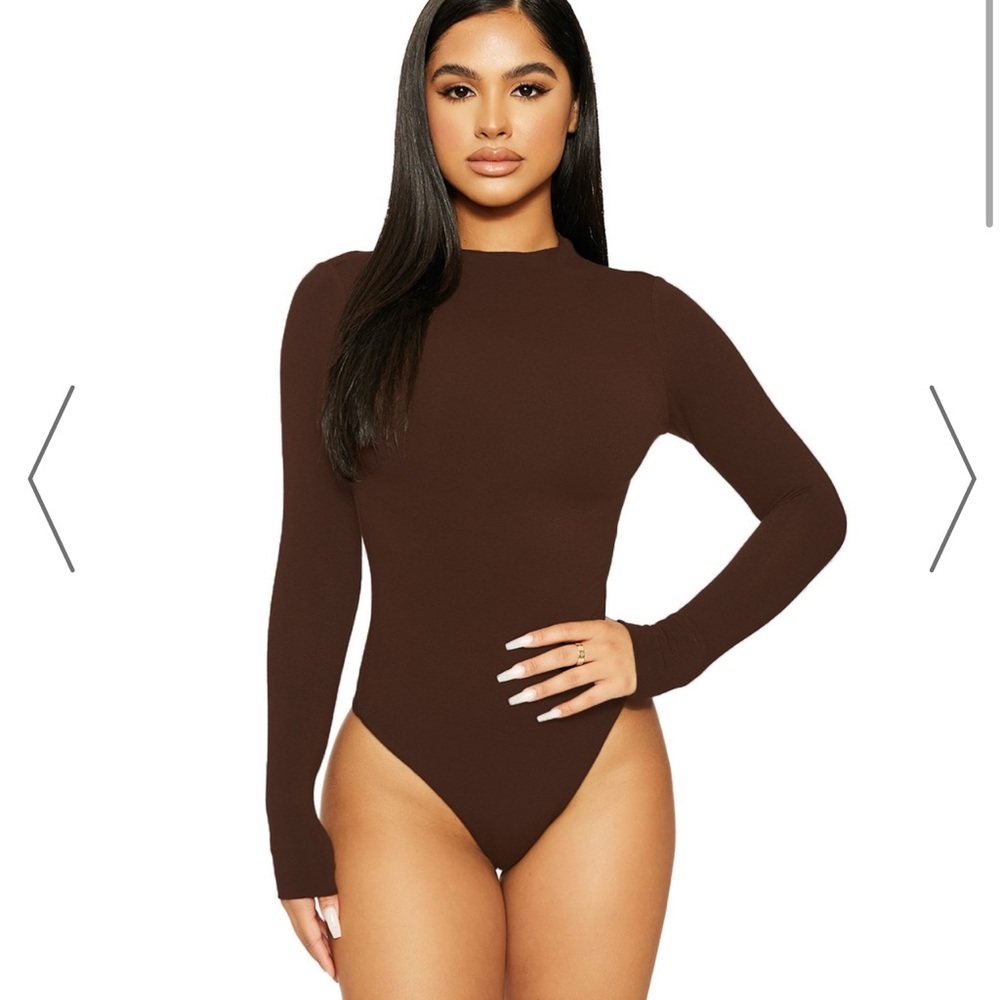 NAKED WARDROBE SET